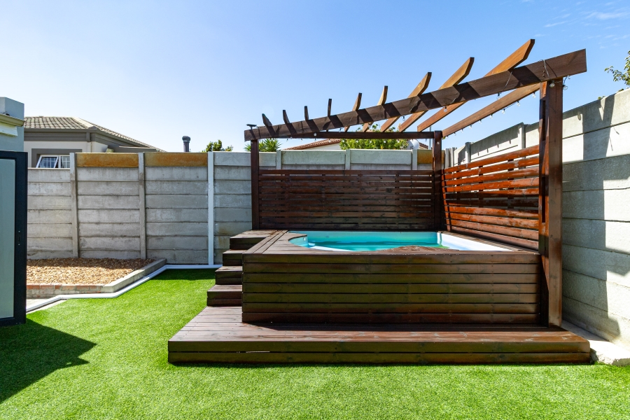 3 Bedroom Property for Sale in Jagtershof Western Cape